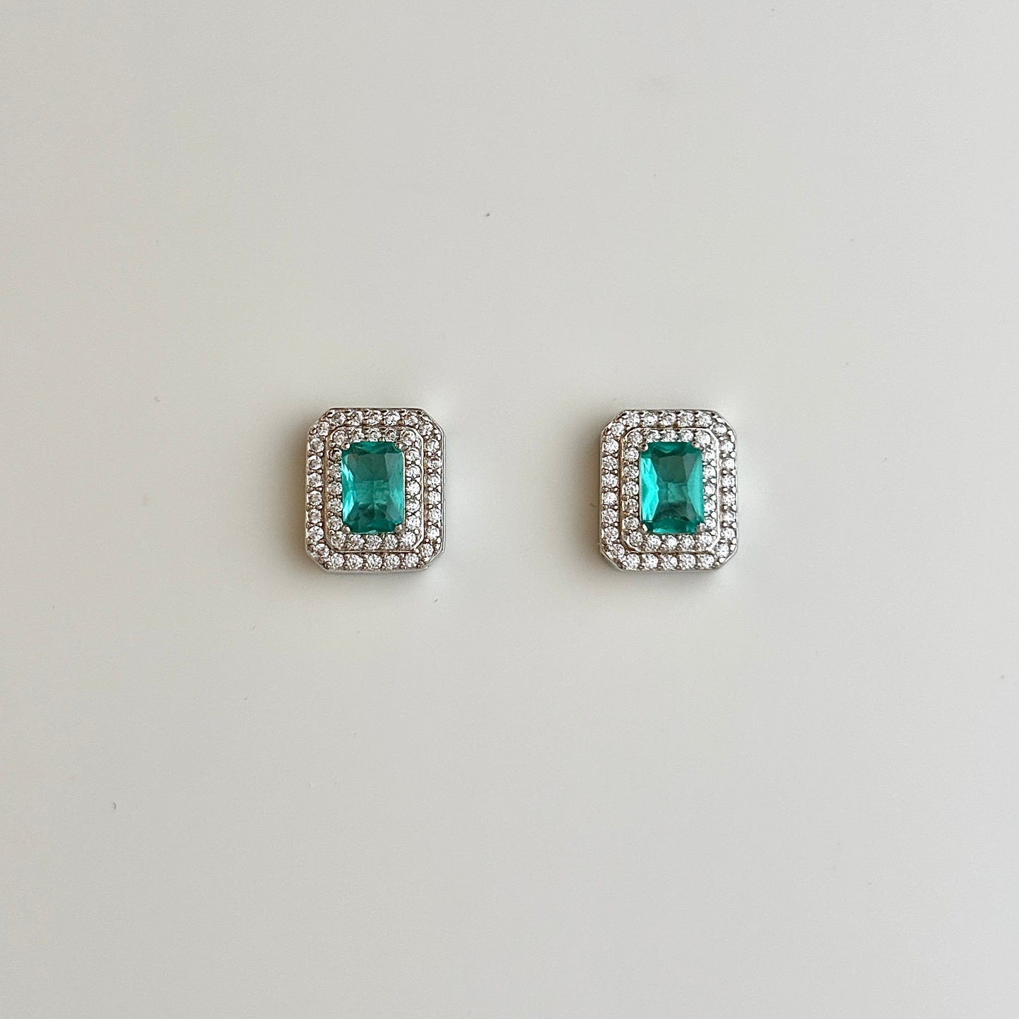 Dainty Aquamarine Stud Earring E5-20