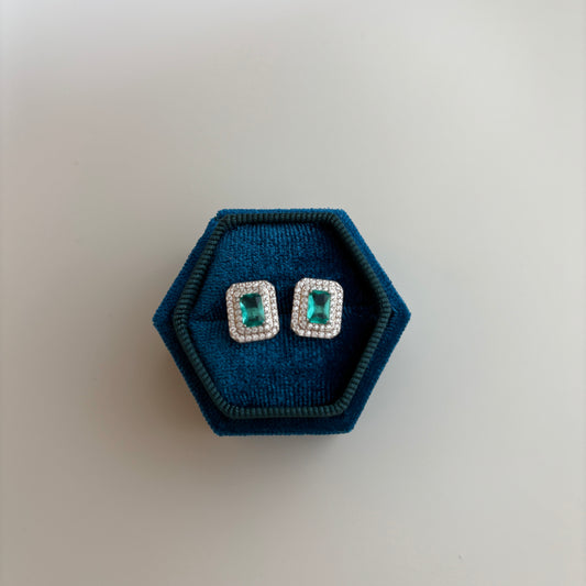 Dainty Aquamarine Stud Earring E5-20