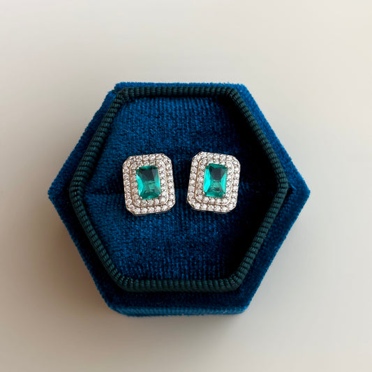 Dainty Aquamarine Stud Earring E5-20